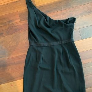 Theory size 6 classic one-shoulder black dress
